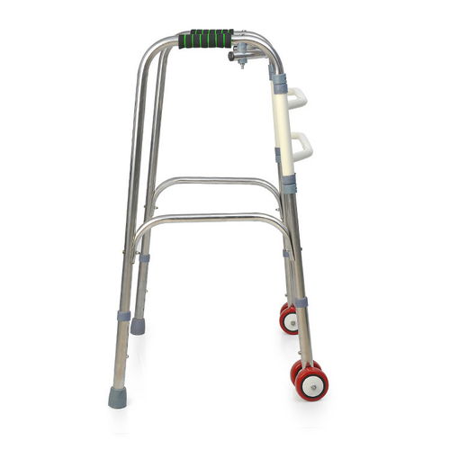 老人助行好帮手 四角拐杖与步行辅助器械全解析